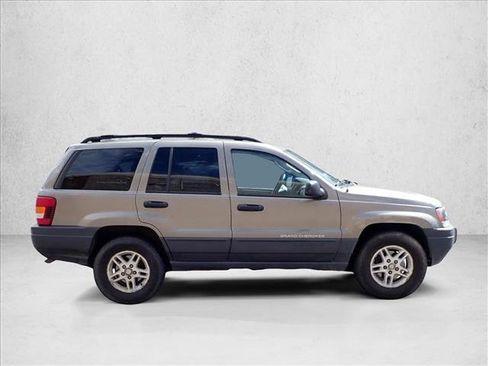 Used 2004 Jeep Grand Cherokee Laredo w/ Convenience Group AWD/4WD image 5