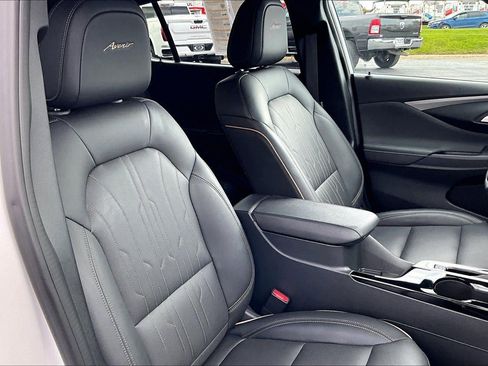 Used 2025 Buick Envista Avenir FWD image 7