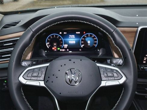 New 2026 Volkswagen Atlas SE FWD image 23