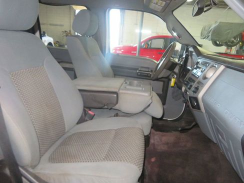 Used 2014 Ford F450 XLT w/ XLT Value Package image 29