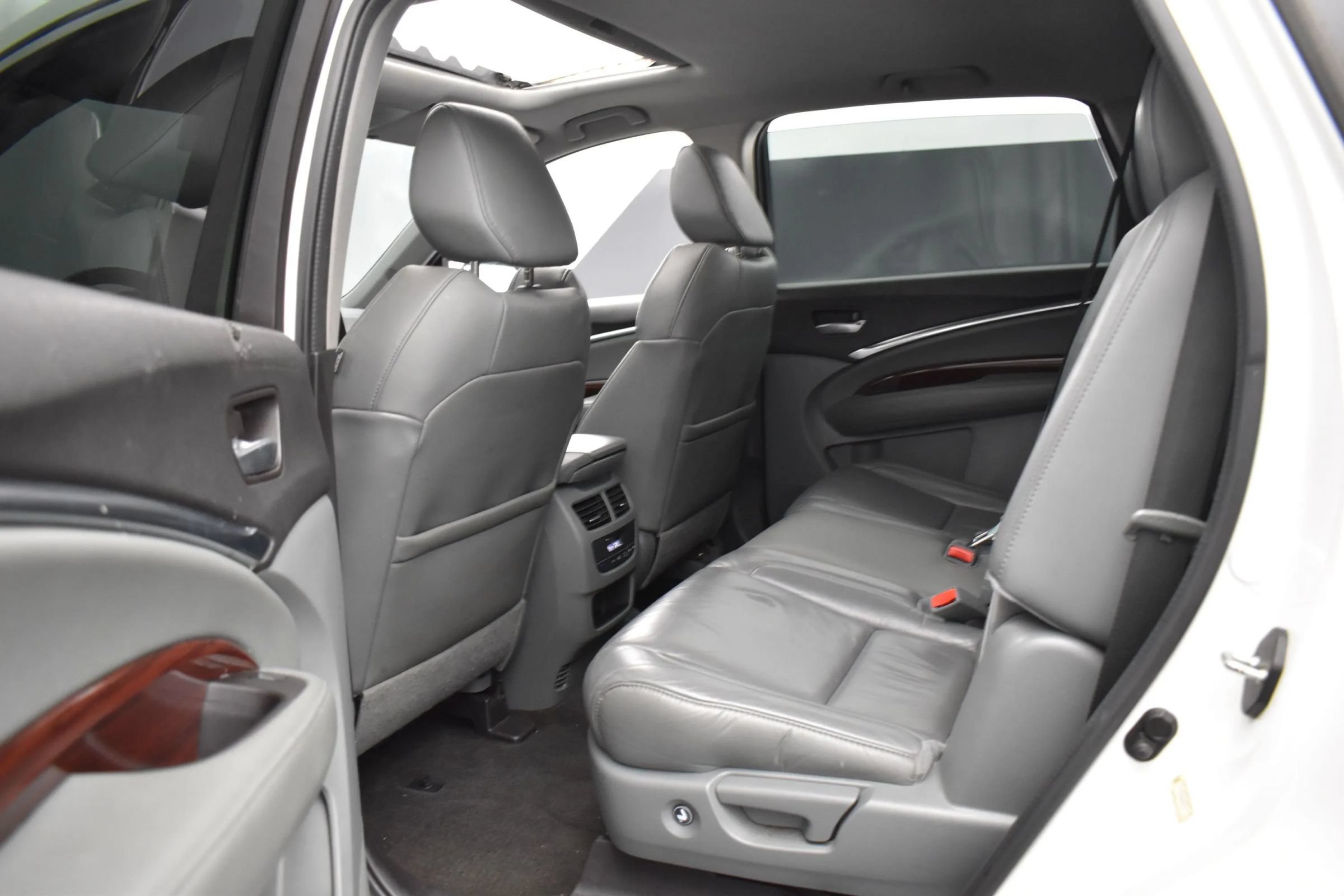 Used 2016 Acura MDX w/ Technology Package FWD image 15