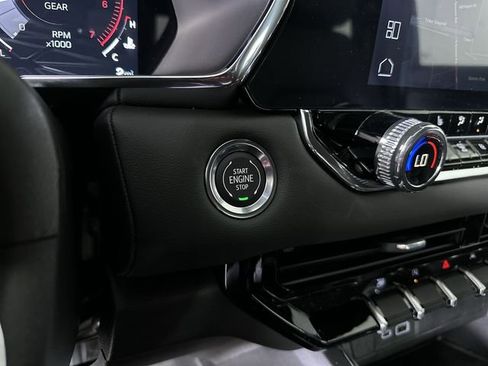 New 2026 GMC Canyon Elevation w/ Convenience Package AWD/4WD image 17