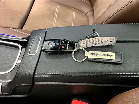Certified 2025 Mercedes-Benz GLA 35 AMG 4MATIC image 15