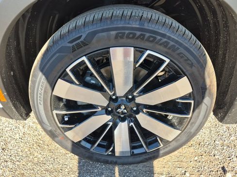 New 2026 Mitsubishi Outlander SE image 72