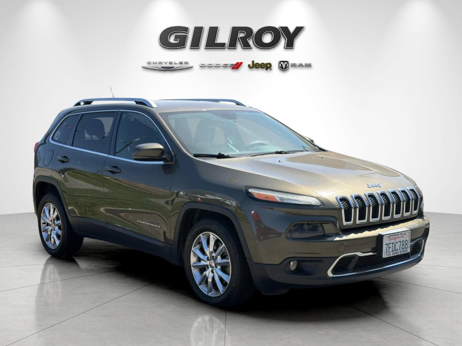 Used 2014 Jeep Cherokee Limited FWD image 2