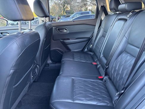 Used 2023 Nissan Rogue Platinum w/ Platinum Premium Package image 11