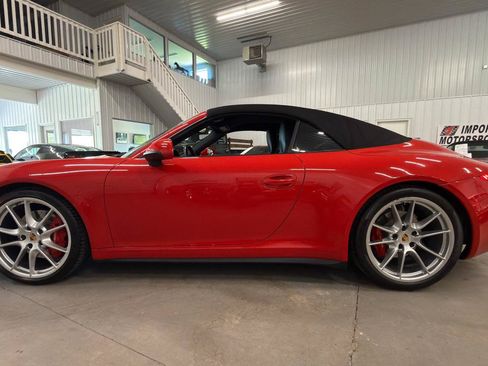 Used 2014 Porsche 911 Carrera 4S AWD/4WD image 15