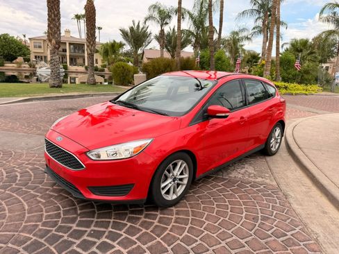 Used 2015 Ford Focus SE FWD image 16