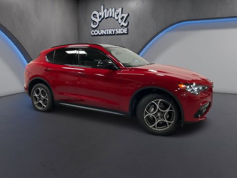 New 2025 Alfa Romeo Stelvio Sprint image 2