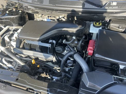 Used 2018 Nissan Rogue Sport S FWD image 55