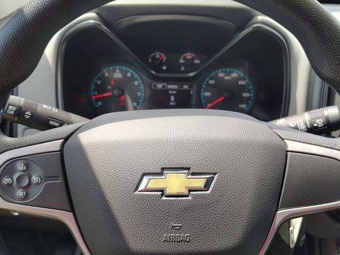 Used 2022 Chevrolet Colorado W/T w/ Custom Special Edition AWD/4WD image 33