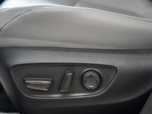 New 2026 Toyota Sienna XLE FWD image 38