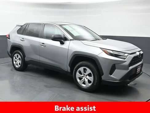 Certified 2023 Toyota RAV4 LE AWD/4WD image 10