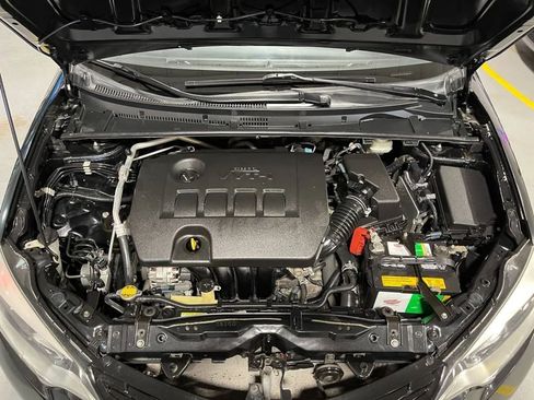 Used 2015 Toyota Corolla S image 31