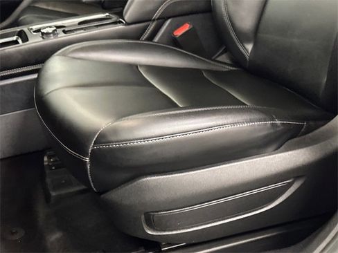 Used 2023 Lincoln Corsair FWD w/ Rear Removable Package Tray image 16