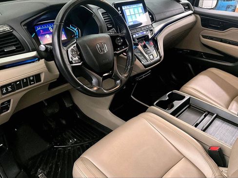 Used 2022 Honda Odyssey Touring image 12