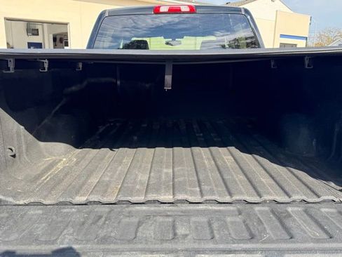 Used 2018 Chevrolet Silverado 1500 LT w/ All Star Edition image 28