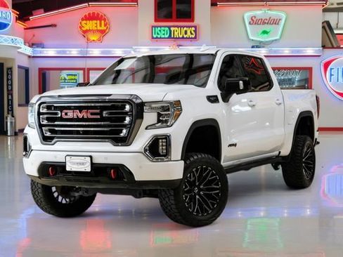 Used 2021 GMC Sierra 1500 AT4 w/ AT4 Premium Package image 2