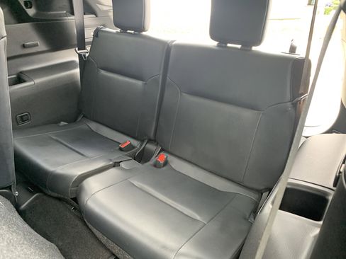 Used 2022 Mitsubishi Outlander SE image 25