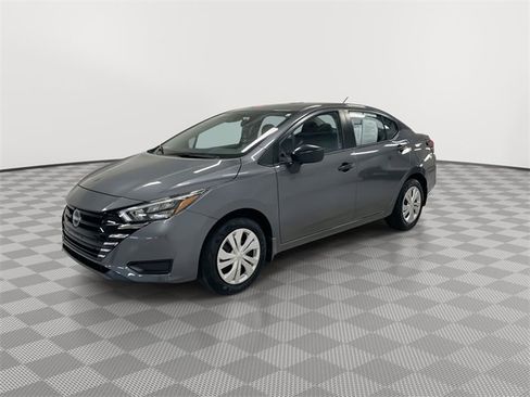 Used 2025 Nissan Versa S w/ Trunk Package image 5