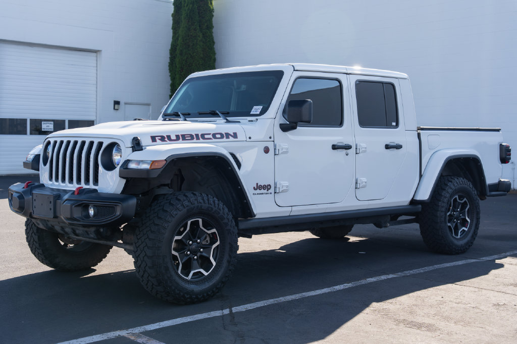 Used 2023 Jeep Gladiator Rubicon w/ Trailer Tow Package AWD/4WD image 3