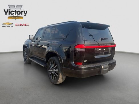 Used 2024 Lexus GX 550 w/ Accessory Package (Z1) AWD/4WD image 4