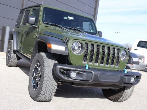 Used 2023 Jeep Wrangler Unlimited Rubicon 4xe w/ Dual Top Group image 6