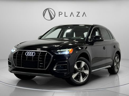 Certified 2023 Audi Q5 2.0T Premium w/ Convenience Package image 1