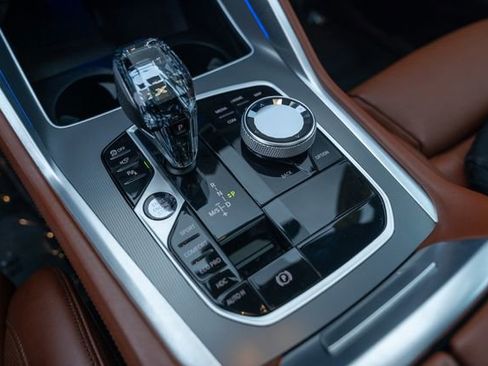 Used 2023 BMW X6 xDrive40i w/ Executive Package image 37