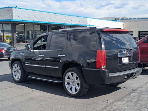 Used 2013 Cadillac Escalade Luxury AWD/4WD image 7