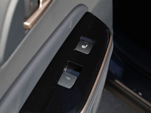 New 2026 Toyota Crown XLE image 32