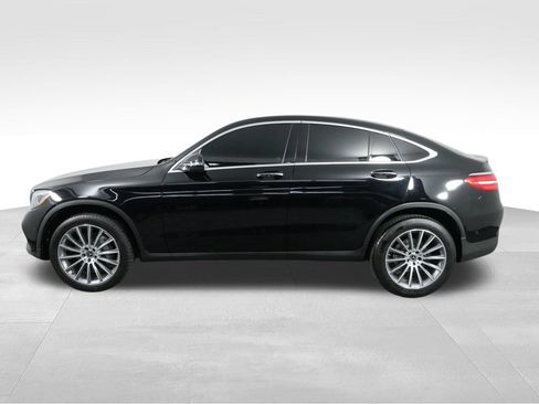 Used 2019 Mercedes-Benz GLC 300 4MATIC Coupe image 6