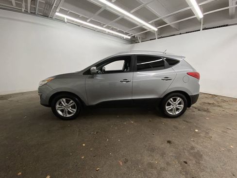Used 2012 Hyundai Tucson GLS image 3