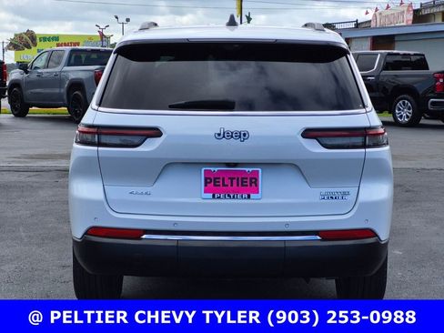 Used 2023 Jeep Grand Cherokee L Limited w/ Luxury Tech Group II AWD/4WD image 5