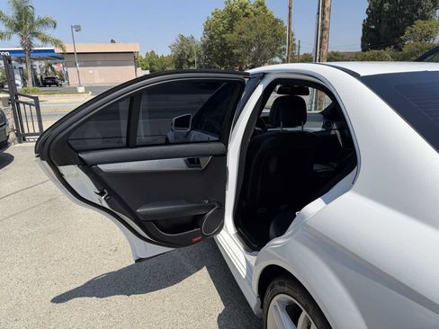 Used 2013 Mercedes-Benz C 300 4MATIC Sedan image 11
