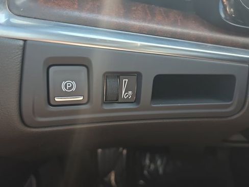 Certified 2023 Cadillac XT5 Premium Luxury image 27