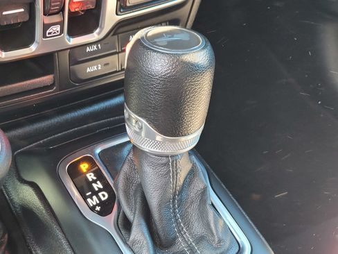 Used 2024 Jeep Wrangler Unlimited Sport AWD/4WD image 21
