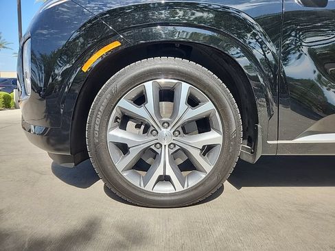 Used 2022 Hyundai Palisade Limited AWD/4WD image 5