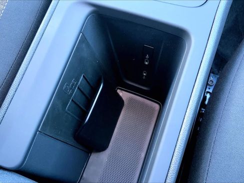 Used 2026 Volkswagen Tiguan S FWD image 19