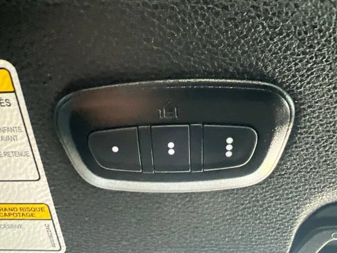 Used 2023 Jeep Wrangler Unlimited Sahara w/ Cold Weather Group AWD/4WD image 81