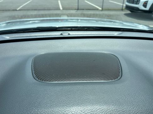 Used 2025 Kia Soul LX w/ LX Technology Package FWD image 17