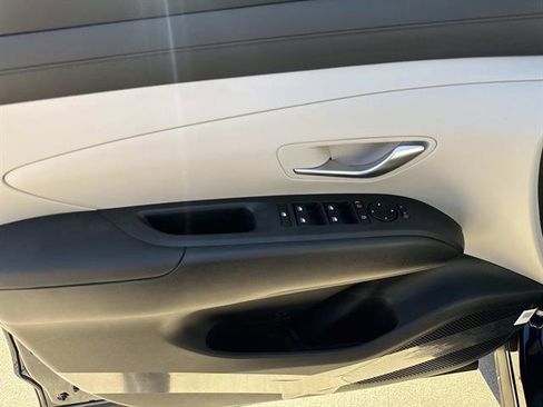 New 2026 Hyundai Tucson SEL image 13