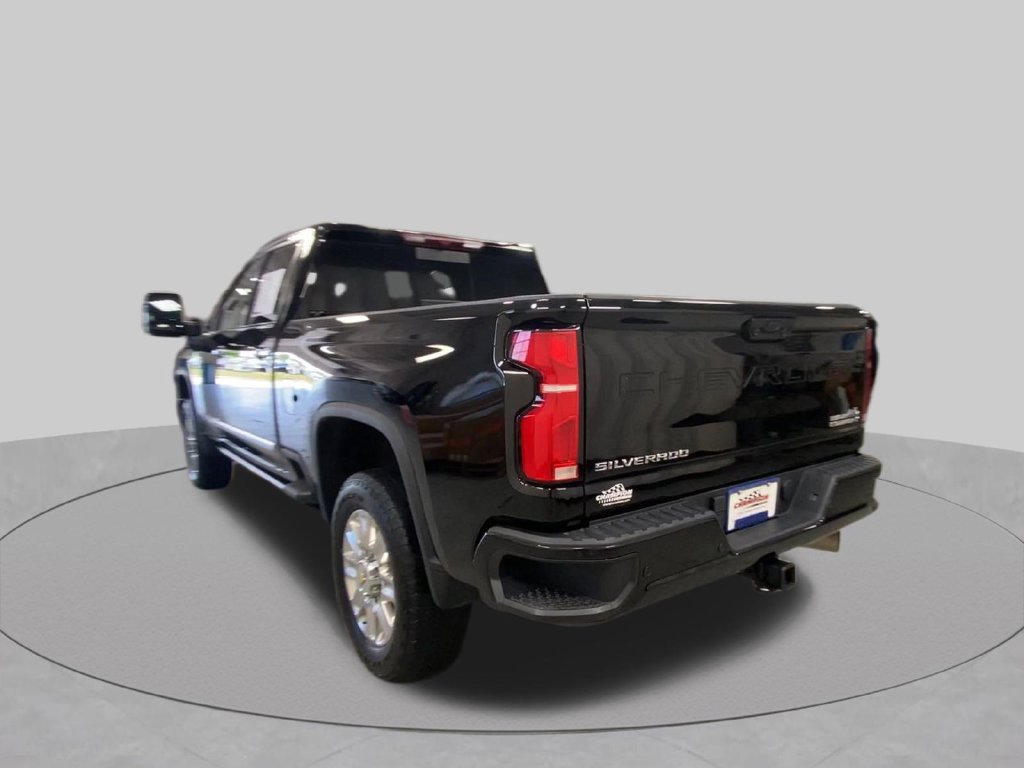 Used 2025 Chevrolet Silverado 3500 High Country AWD/4WD image 9