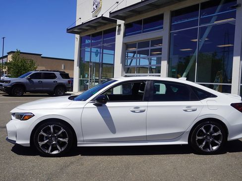 Used 2026 Honda Civic Sport Touring image 3