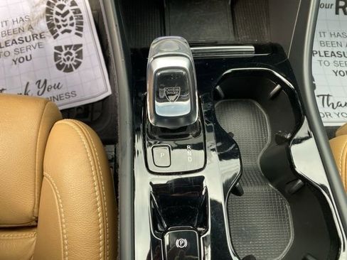 Used 2020 Volvo XC40 T5 Inscription image 15