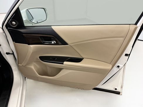 Used 2016 Honda Accord EX-L image 33