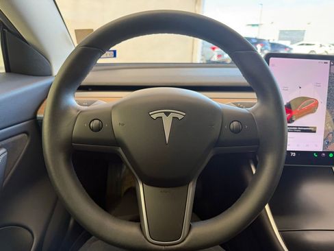Used 2019 Tesla Model 3 Performance image 14