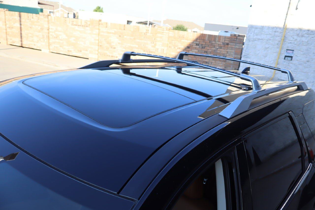 Used 2025 Nissan Pathfinder Platinum w/ Black Appearance Package FWD image 4