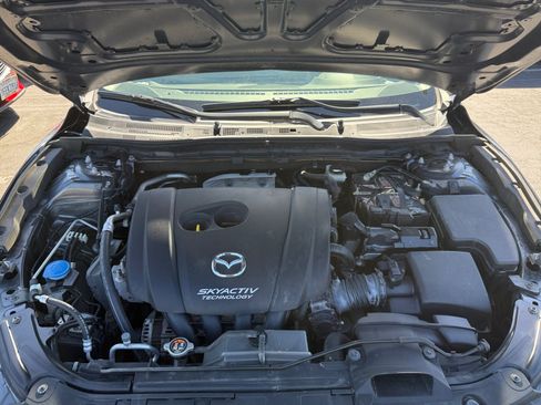 Used 2016 MAZDA MAZDA3 i Touring w/ Popular Equipment Package FWD image 20