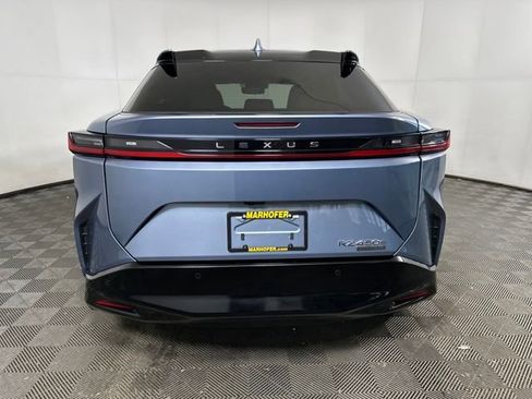 Used 2023 Lexus RZ 450e Premium image 4